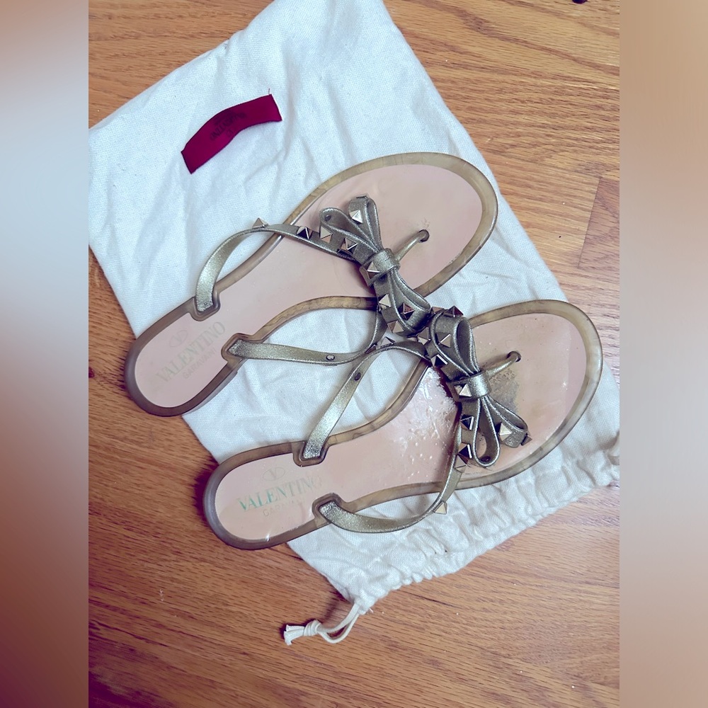 Valentino gold rockstud jelly sandals